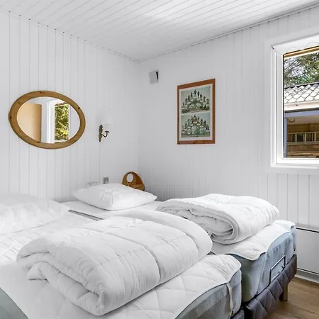 Fiallar - 3-2km From The Sea By Interhome * Kongsmark