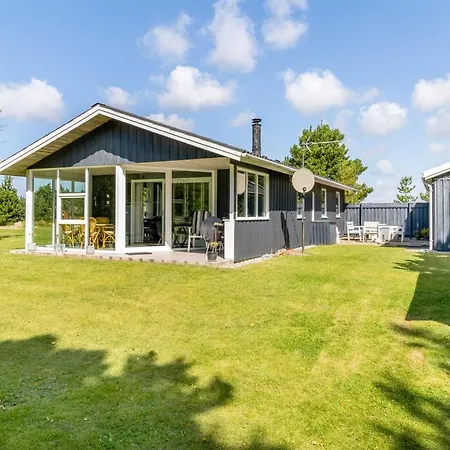 Fiallar - 3-2km From The Sea By Interhome Kongsmark