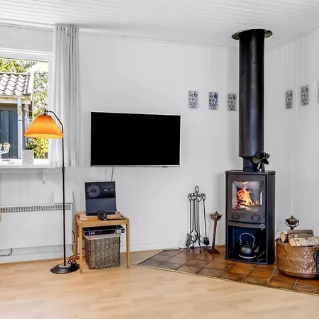 Fiallar - 3-2km From The Sea By Interhome *